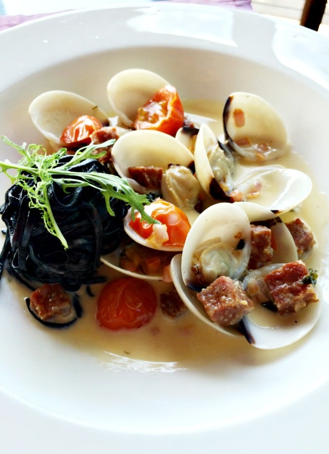 Creamed Clams with Squid Ink Linguini at The Cliff at Cap