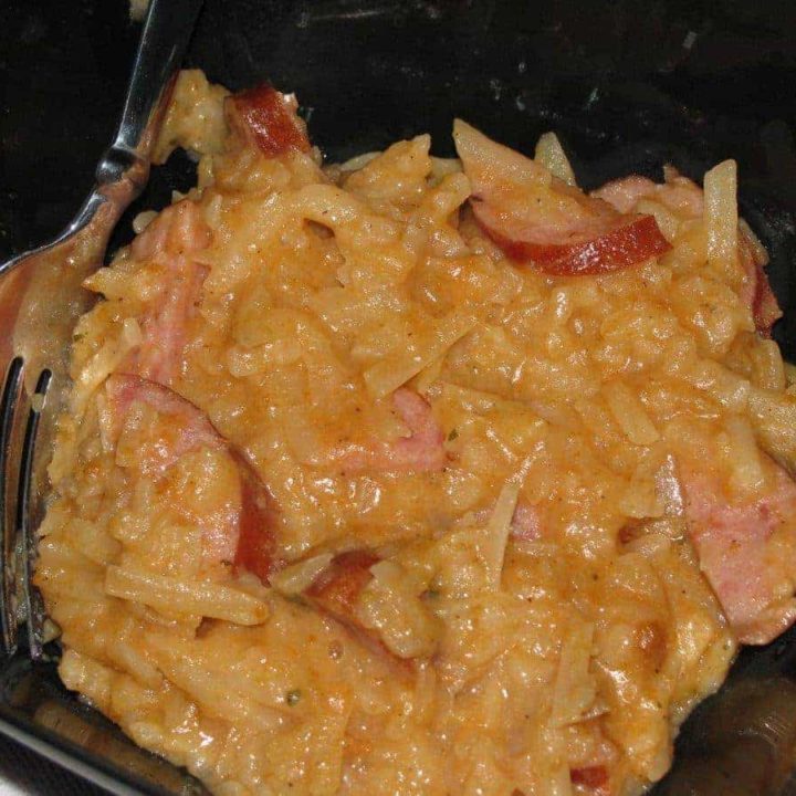 slow cooker hash browns, easy hash browns, cheesy hash browns