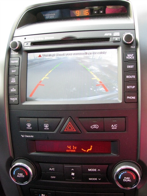 Kia Sorento dashboard backup camera temperate controls radio Moments