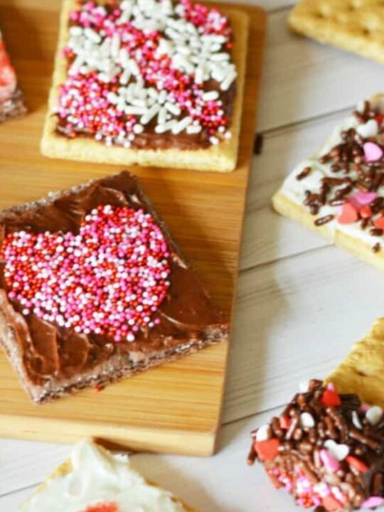 DIY Valentine’s Day Heart Moments With Mandi