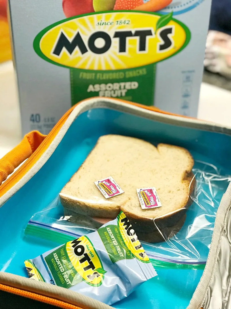BoxTops on Mott's fruit snacks while packing lunch