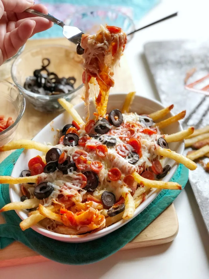 Food Truck Style Pizza Fries