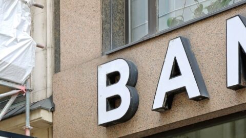 10 Things To Consider When Choosing a Bank