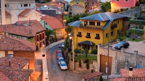 Not All Who Wander Are Lost – Staying On Track While Traveling in Spain
